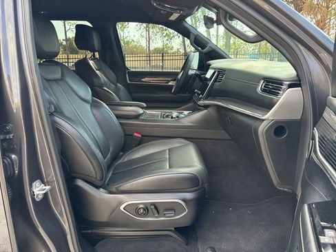 Used 2022 Jeep Wagoneer Series III image 10