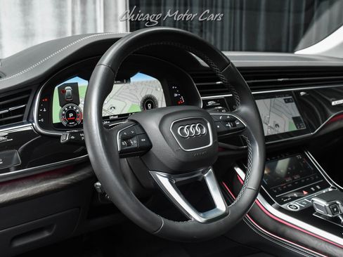 Used 2022 Audi Q8 Prestige w/ Prestige Package image 9