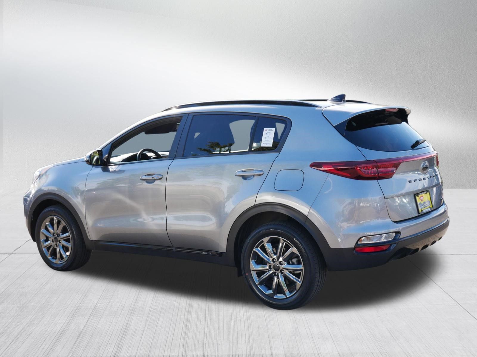 Used 2021 Kia Sportage S w/ S AWD Premium Package image 4