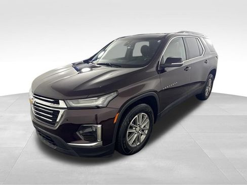 Used 2023 Chevrolet Traverse LT FWD image 3