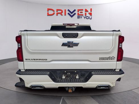 Used 2025 Chevrolet Silverado 1500 High Country image 7