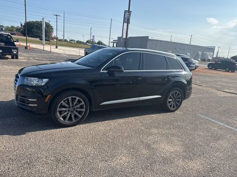 Used 2018 Audi Q7 2.0T Premium Plus w/ Premium Plus Package AWD/4WD image 6