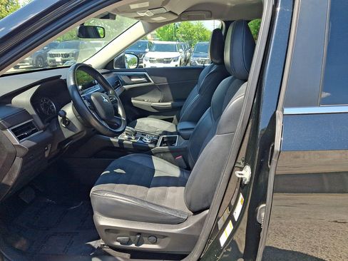 Used 2022 Mitsubishi Outlander SE AWD/4WD image 23