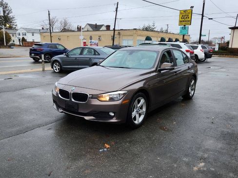 Used 2015 BMW 320i xDrive Sedan AWD/4WD image 4