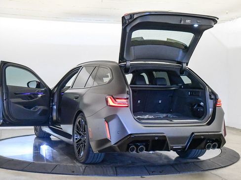 New 2026 BMW M5 Touring image 41