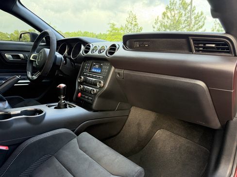 Used 2016 Ford Mustang Shelby GT350 w/ Track Package image 24