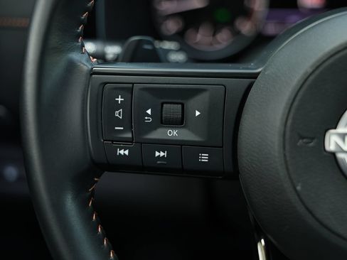 Used 2025 Nissan Pathfinder Rock Creek AWD/4WD image 32