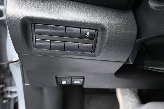 Used 2024 Nissan Kicks SR w/ SR Premium Package FWD image 24