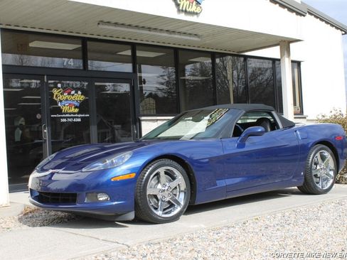 Used 2007 Chevrolet Corvette Convertible w/ Preferred Equipment Group image 1