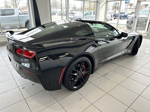 Used 2017 Chevrolet Corvette Stingray Coupe w/ Z51 2LT image 10