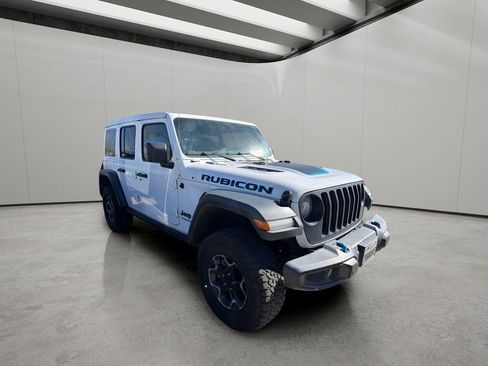 Used 2022 Jeep Wrangler Unlimited Rubicon 4xe w/ Cold Weather Group image 9