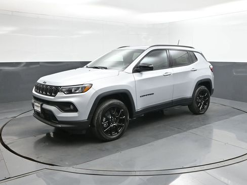 New 2026 Jeep Compass Latitude image 34