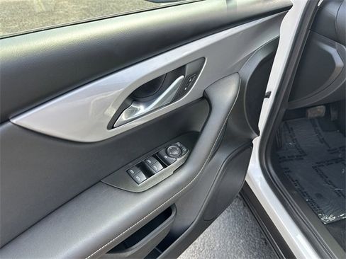 Used 2023 Chevrolet Blazer LT w/ Driver Confidence Package image 15