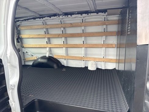 Used 2023 GMC Savana 2500 w/ Driver Convenience Package image 22