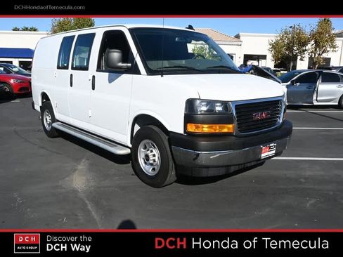 Used 2024 GMC Savana 2500 w/ Driver Convenience Package image 3