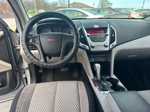 Used 2011 GMC Terrain SLE image 17