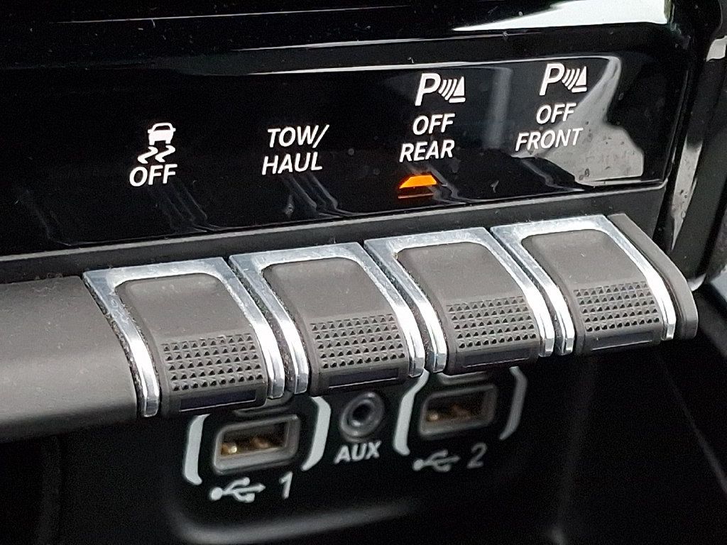 Used 2023 RAM 1500 Big Horn AWD/4WD image 25