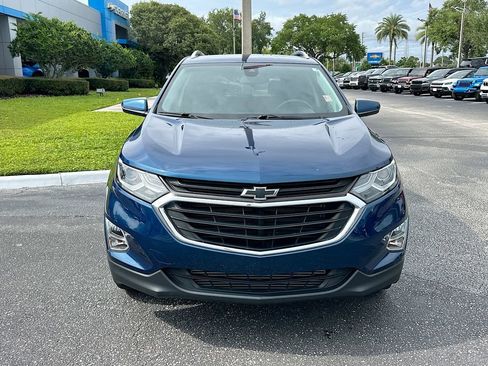 Used 2020 Chevrolet Equinox LT FWD image 2