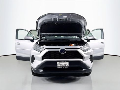 Used 2022 Toyota RAV4 LE image 19