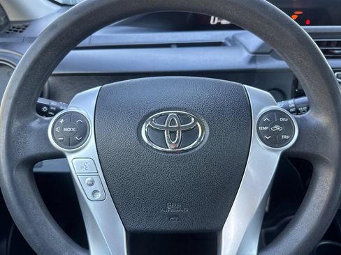 Used 2015 Toyota Prius C One FWD image 35