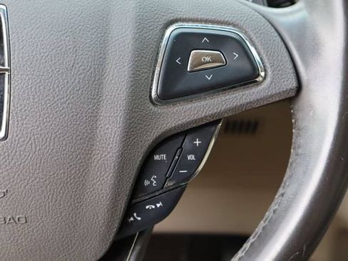 Used 2016 Lincoln MKX Reserve w/ Climate Package FWD image 14