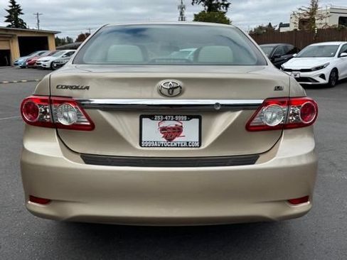 Used 2013 Toyota Corolla LE FWD image 6