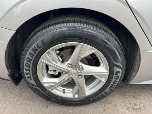 Used 2022 Hyundai Sonata SE FWD image 12