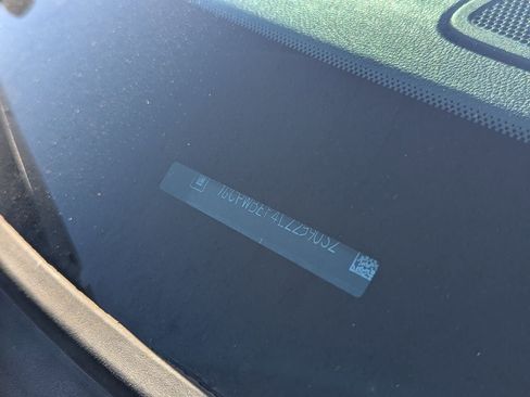 Used 2020 Chevrolet Silverado 1500 Custom w/ Custom Value Package image 9