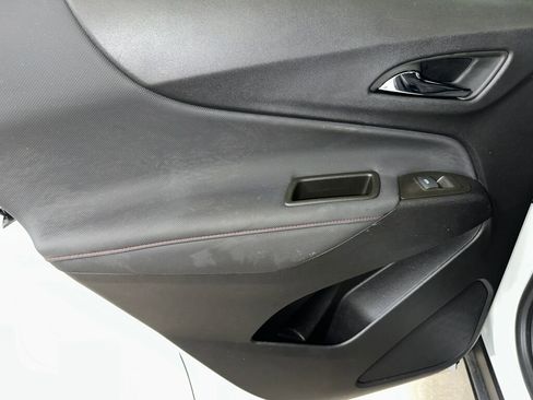 Certified 2023 Chevrolet Equinox RS w/ LPO, Floor Liner Package image 18