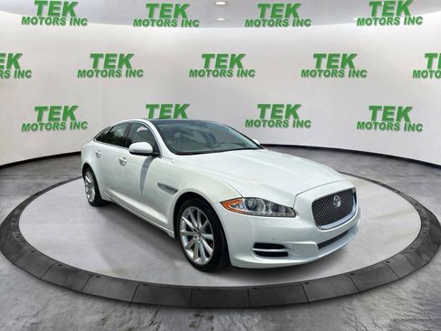 Used 2013 Jaguar XJ w/ Front Seat Comfort Pkg RWD image 2