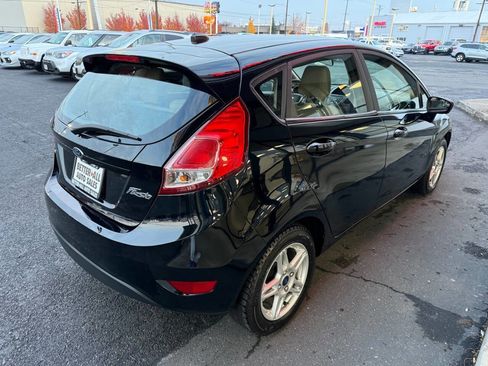 Used 2019 Ford Fiesta SE image 4