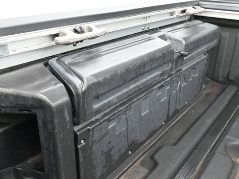 Used 2021 Nissan Titan Platinum Reserve w/ Moonroof Package image 11