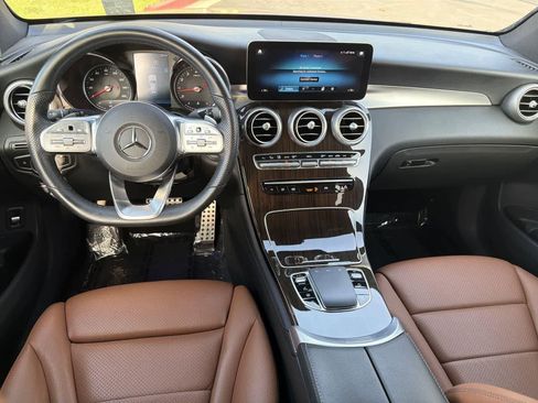 Used 2022 Mercedes-Benz GLC 300 image 9