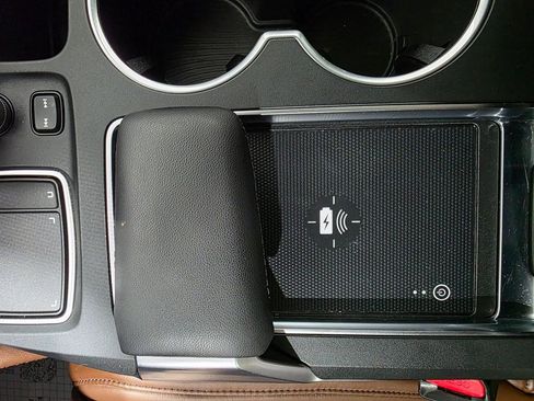 Used 2022 Acura MDX SH-AWD w/ Advance Package image 40