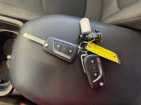 Certified 2023 Toyota RAV4 LE image 31