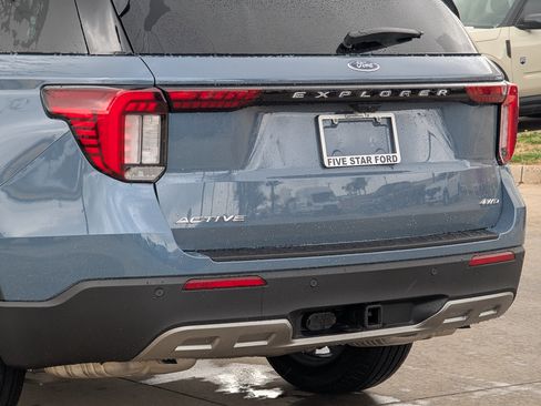 New 2026 Ford Explorer Active image 5