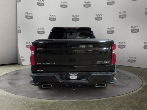 Used 2020 Chevrolet Silverado 1500 High Country w/ Technology Package AWD/4WD image 4