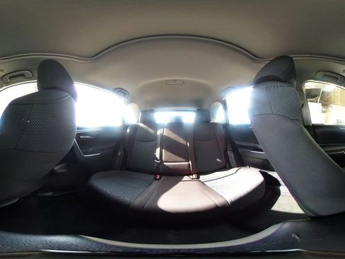 Used 2025 Toyota RAV4 XLE image 43