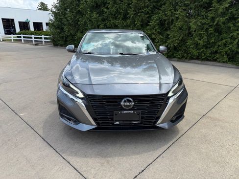 Used 2023 Nissan Altima 2.5 SL FWD image 12
