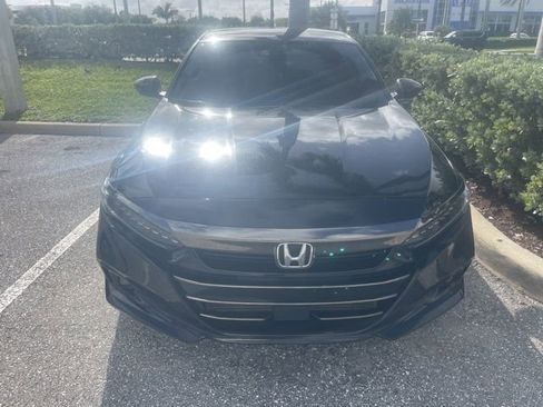 Used 2022 Honda Accord Sport image 2