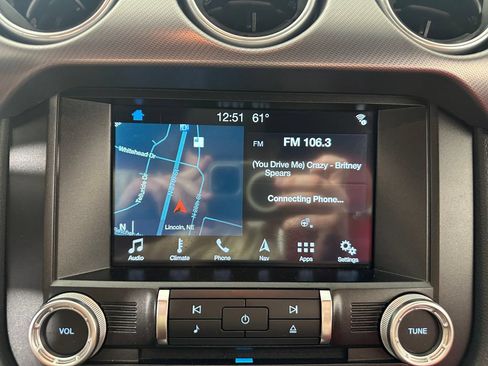 Used 2018 Ford Mustang GT Premium w/ Equipment Group 401A RWD image 30