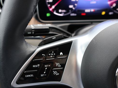 Used 2023 Mercedes-Benz C 300 4MATIC Sedan image 31