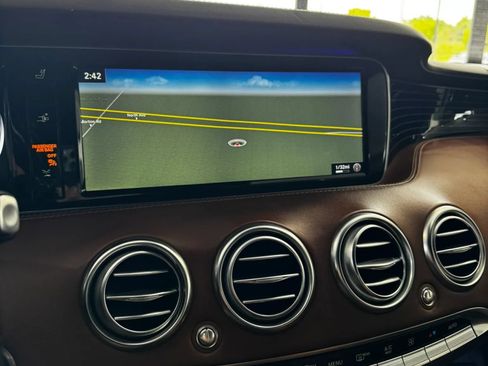 Used 2017 Mercedes-Benz S 550 Cabriolet image 33