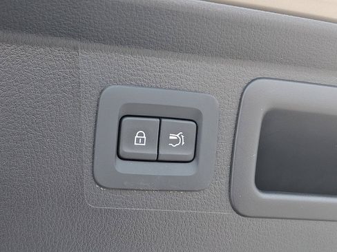 Certified 2024 MAZDA CX-50 2.5 Turbo w/ Cargo Package image 33