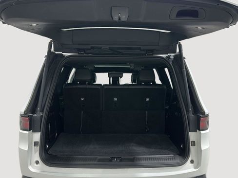 Used 2024 Jeep Wagoneer Series II image 26