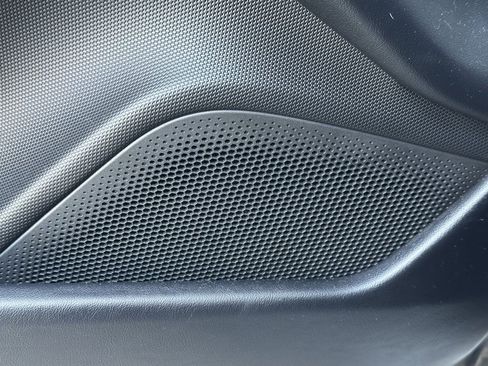 Used 2023 Porsche Taycan image 24