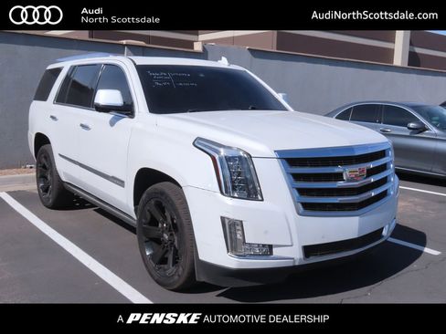 Used 2016 Cadillac Escalade Premium image 1