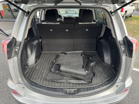 Used 2018 Toyota RAV4 XLE w/ Plus Extra Value Package AWD/4WD image 11