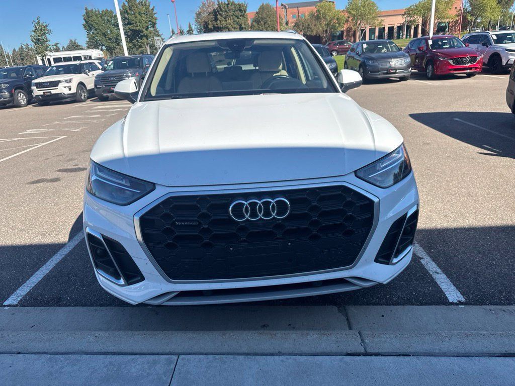Used 2024 Audi Q5 2.0T Premium Plus AWD/4WD image 2