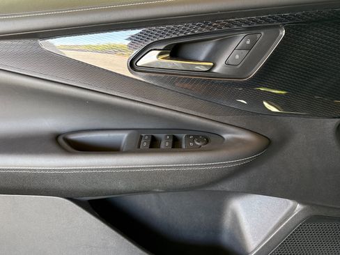 Used 2025 Chevrolet Blazer EV LT w/ Midnight/Sport Edition FWD image 12